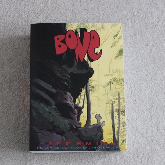 Bone graphic novel - Picture 1 of 3